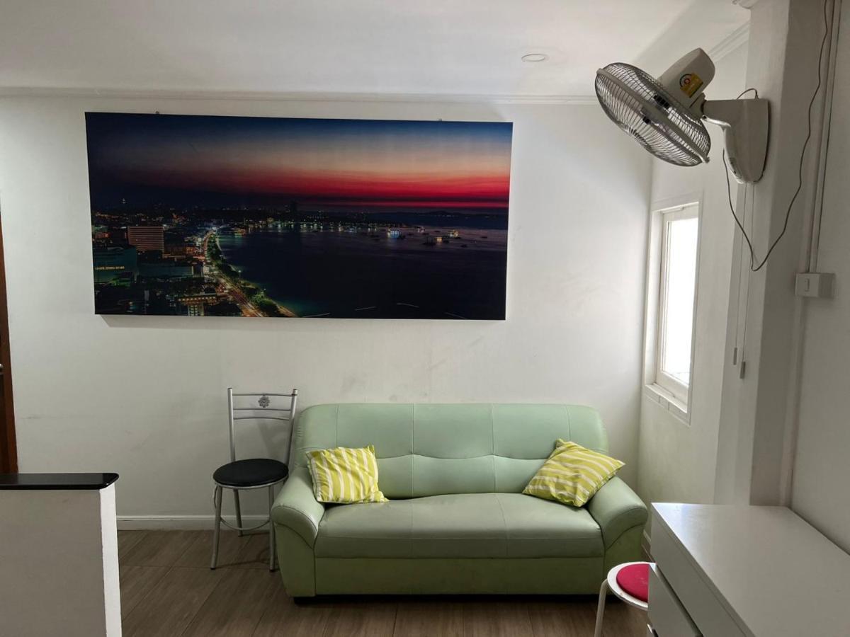 Galaxy Suites Патая Екстериор снимка
