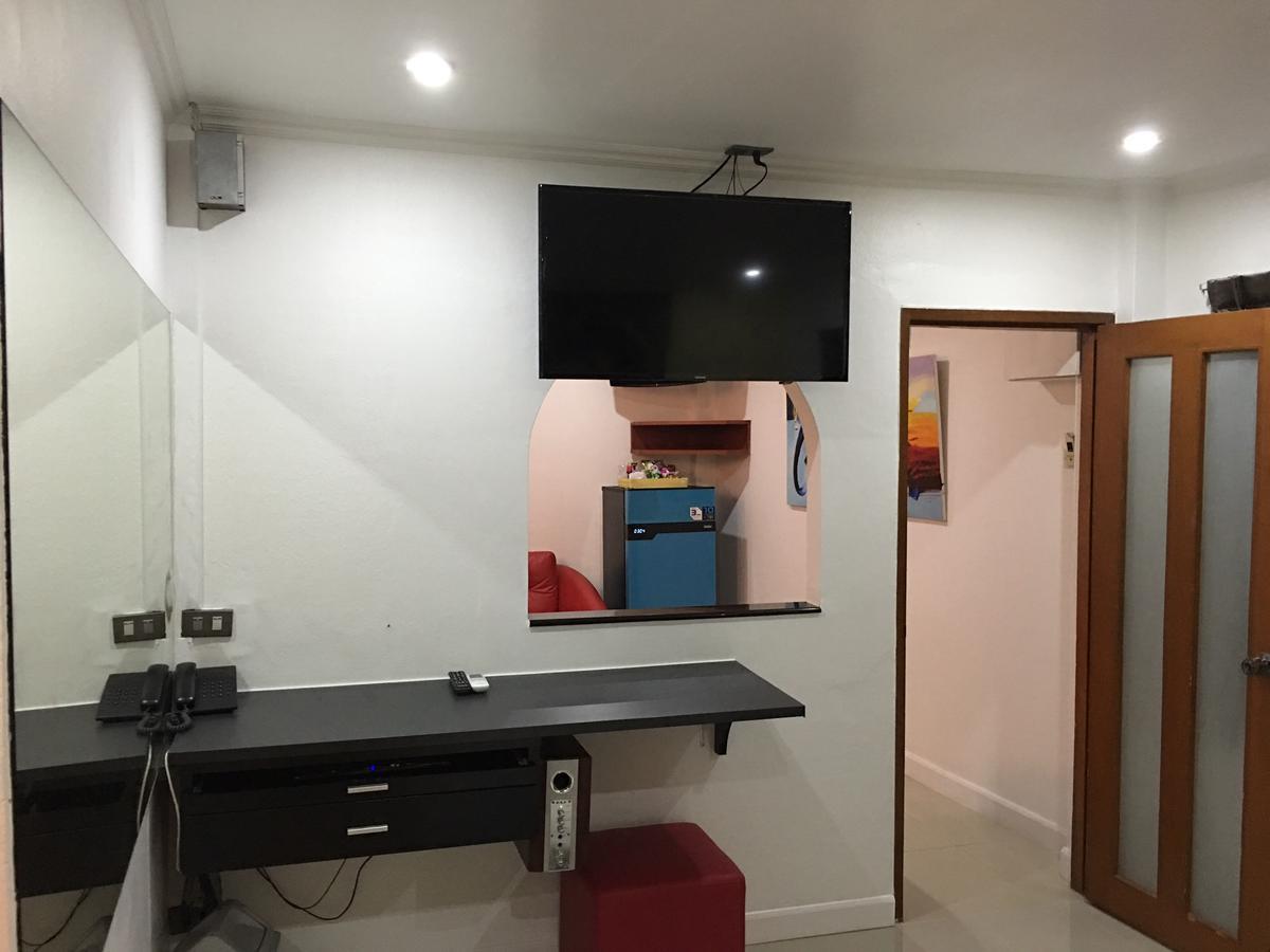 Galaxy Suites Патая Екстериор снимка