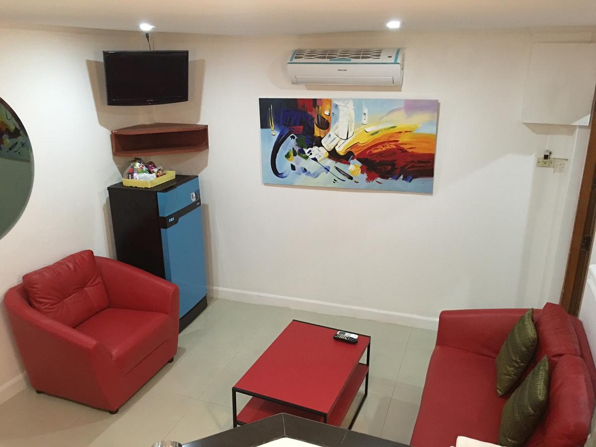 Galaxy Suites Патая Екстериор снимка
